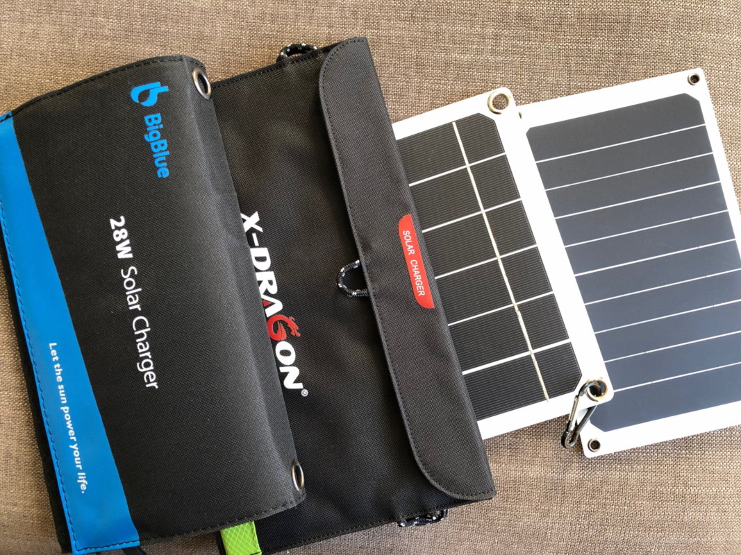 Zukunft in der Hand – Mobile Solarladegeräte für unterwegs